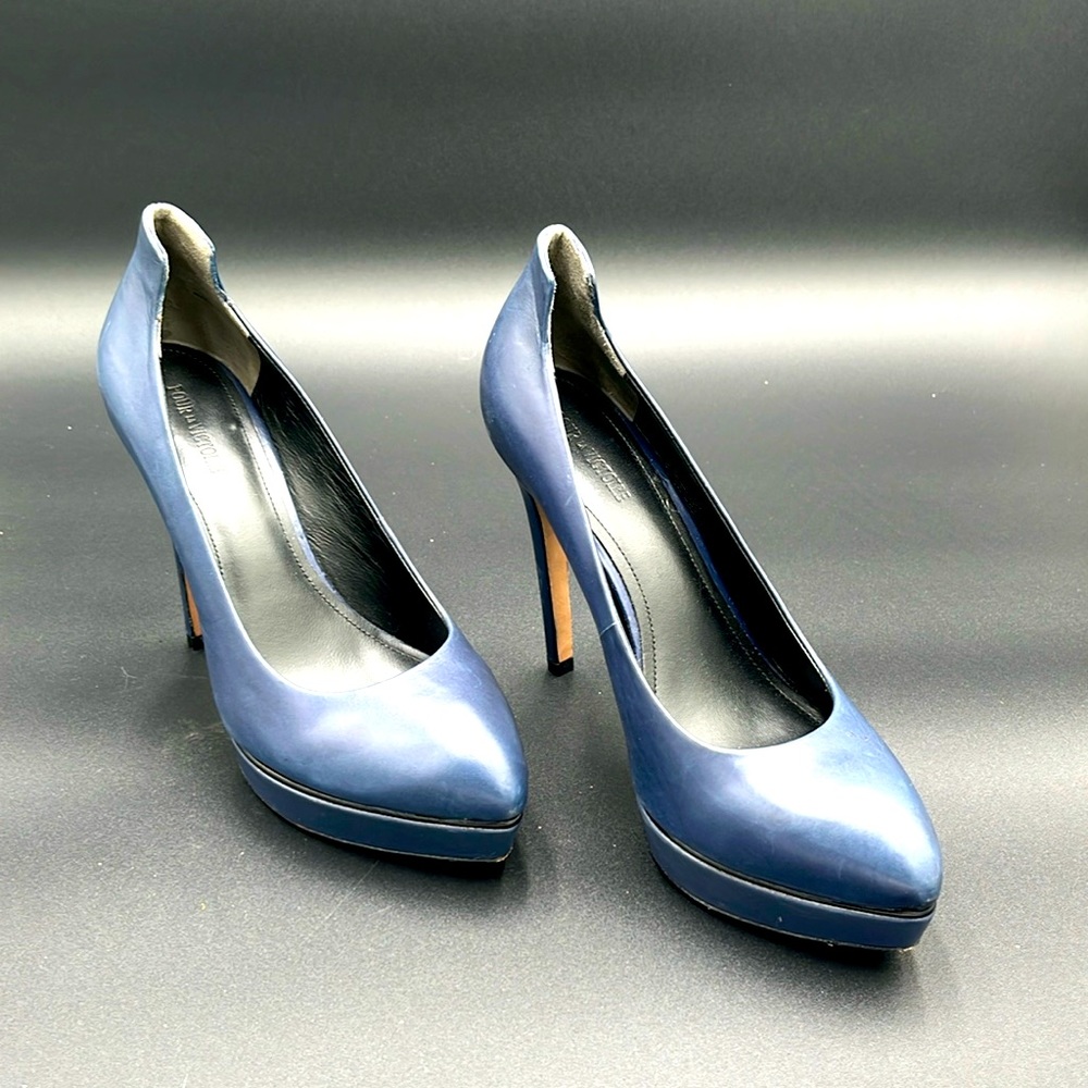 Pour La Victoire Blue Leather Pointed-Toe Stiletto Pumps